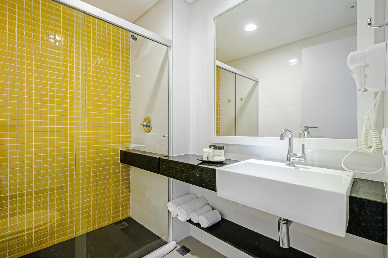Отель Guaruja Vivah Экстерьер фото